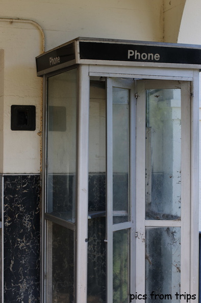 Phone Booth2010d15c008.jpg